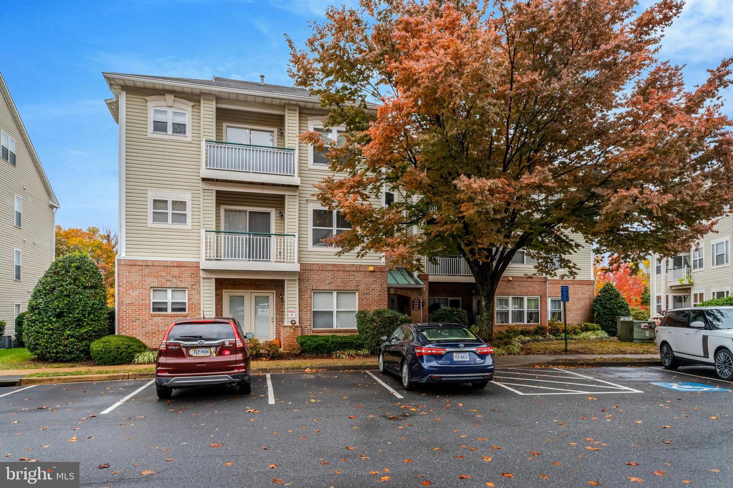6547 GRANGE LN #104, ALEXANDRIA, Virginia 22315, 2 Bedrooms Bedrooms, ,2 BathroomsBathrooms,Residential,For sale,6547 GRANGE LN #104,VAFX2274634 MLS # VAFX2274634 6547 GRANGE LN #104, ALEXANDRIA, Virginia 22315, 2 Bedrooms Bedrooms, ,2 BathroomsBathrooms,Residential,For sale,6547 GRANGE LN #104,VAFX2274634 MLS # VAFX2274634