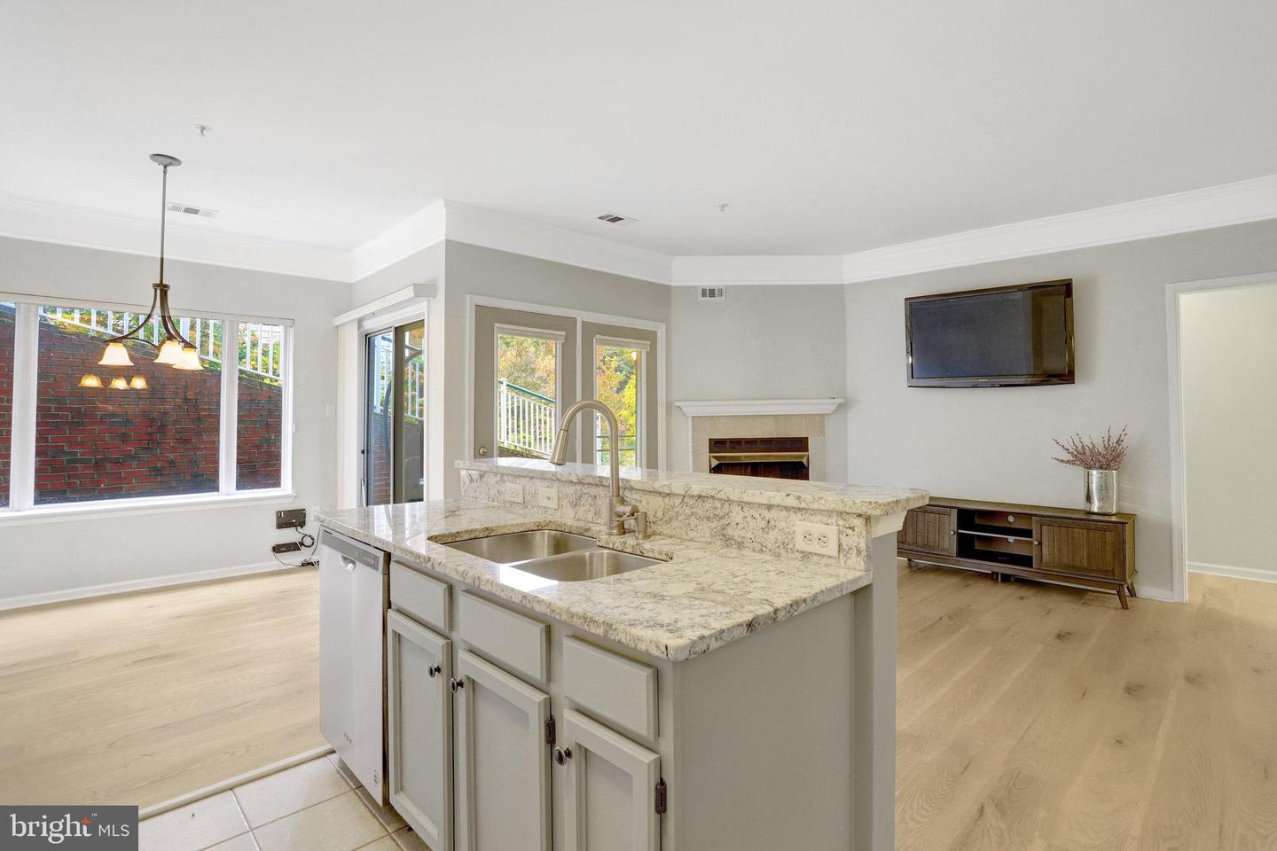 6547 GRANGE LN #104, ALEXANDRIA, Virginia 22315, 2 Bedrooms Bedrooms, ,2 BathroomsBathrooms,Residential,For sale,6547 GRANGE LN #104,VAFX2274634 MLS # VAFX2274634