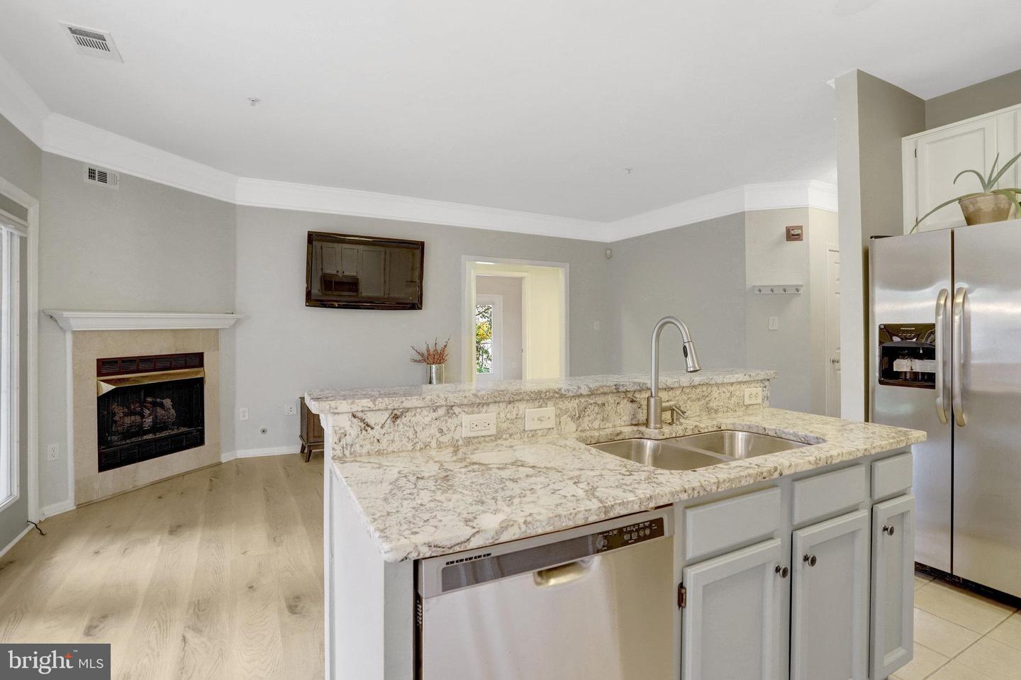 6547 GRANGE LN #104, ALEXANDRIA, Virginia 22315, 2 Bedrooms Bedrooms, ,2 BathroomsBathrooms,Residential,For sale,6547 GRANGE LN #104,VAFX2274634 MLS # VAFX2274634