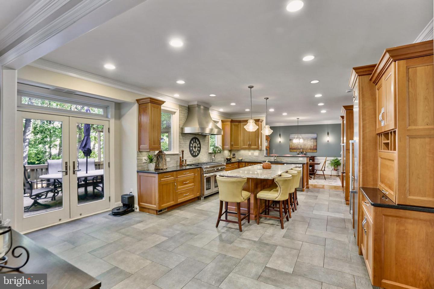 11620 LEEHIGH DR, FAIRFAX, Virginia 22030, 5 Bedrooms Bedrooms, ,4 BathroomsBathrooms,Residential,For sale,11620 LEEHIGH DR,VAFX2274970 MLS # VAFX2274970