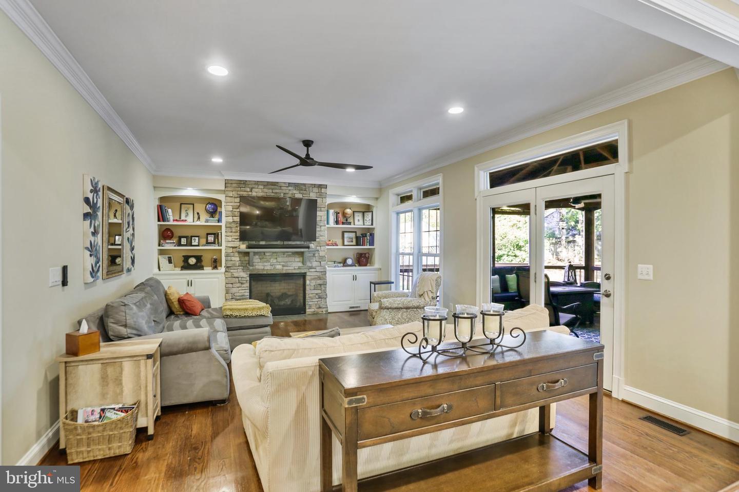 11620 LEEHIGH DR, FAIRFAX, Virginia 22030, 5 Bedrooms Bedrooms, ,4 BathroomsBathrooms,Residential,For sale,11620 LEEHIGH DR,VAFX2274970 MLS # VAFX2274970