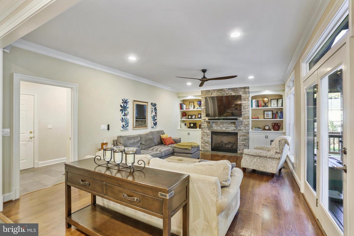 11620 LEEHIGH DR, FAIRFAX, Virginia 22030, 5 Bedrooms Bedrooms, ,4 BathroomsBathrooms,Residential,For sale,11620 LEEHIGH DR,VAFX2274970 MLS # VAFX2274970