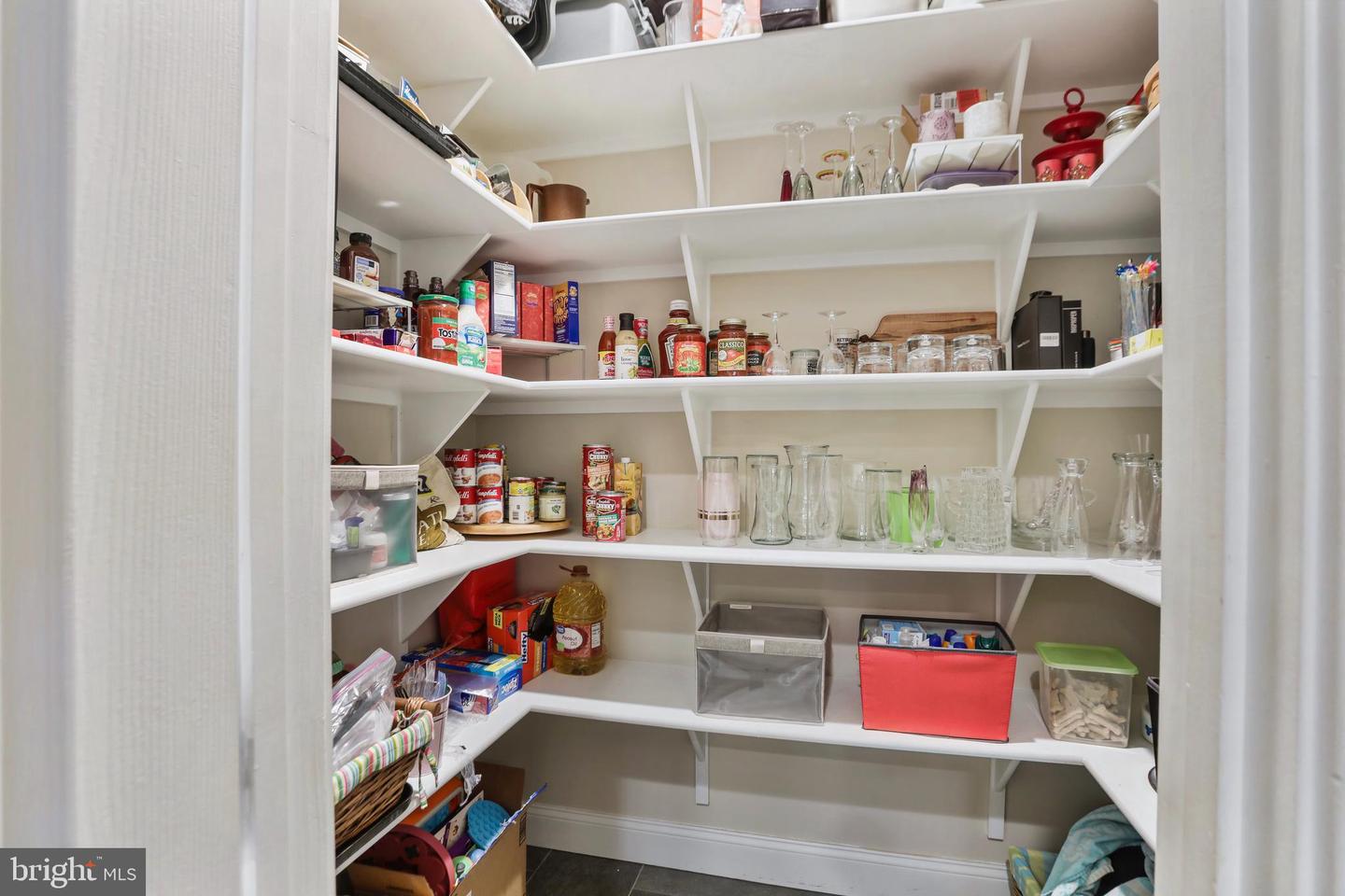 11620 LEEHIGH DR, FAIRFAX, Virginia 22030, 5 Bedrooms Bedrooms, ,4 BathroomsBathrooms,Residential,For sale,11620 LEEHIGH DR,VAFX2274970 MLS # VAFX2274970