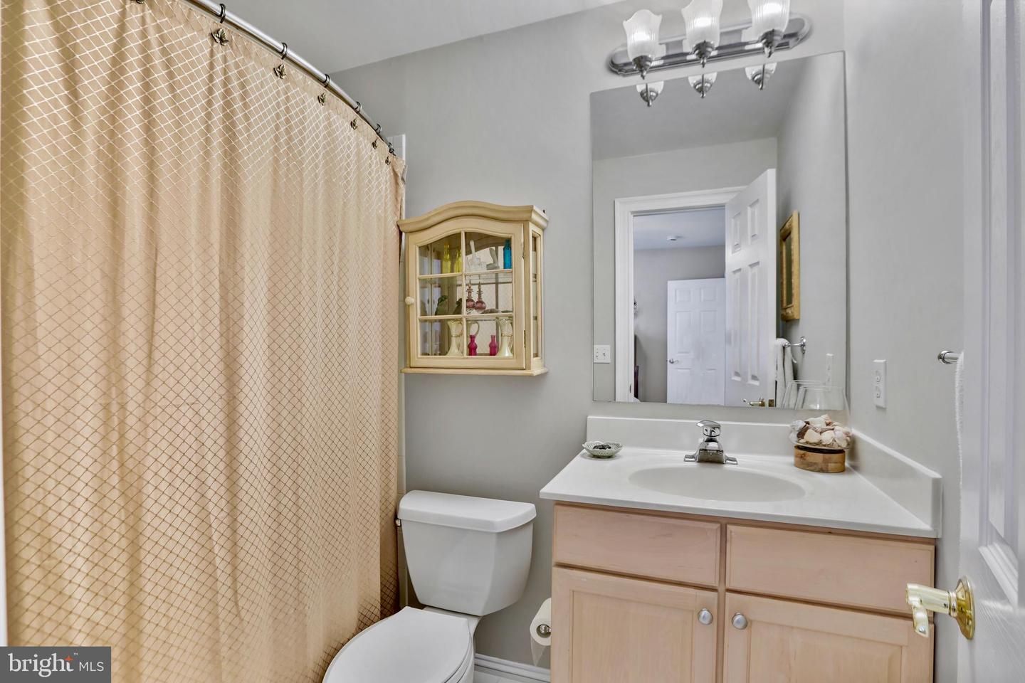 11620 LEEHIGH DR, FAIRFAX, Virginia 22030, 5 Bedrooms Bedrooms, ,4 BathroomsBathrooms,Residential,For sale,11620 LEEHIGH DR,VAFX2274970 MLS # VAFX2274970