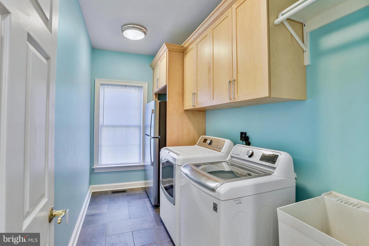 11620 LEEHIGH DR, FAIRFAX, Virginia 22030, 5 Bedrooms Bedrooms, ,4 BathroomsBathrooms,Residential,For sale,11620 LEEHIGH DR,VAFX2274970 MLS # VAFX2274970