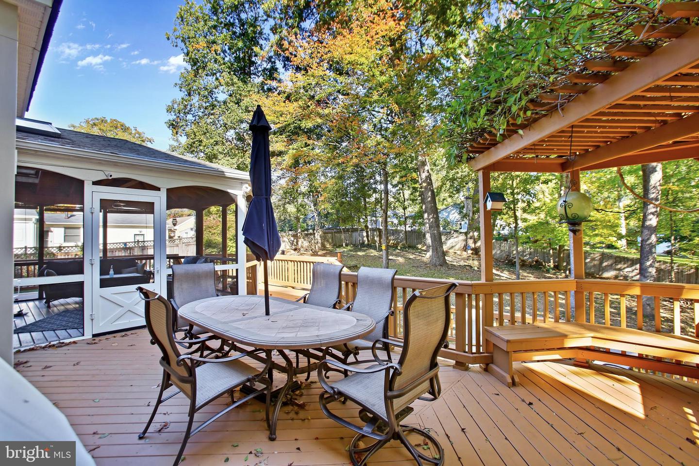 11620 LEEHIGH DR, FAIRFAX, Virginia 22030, 5 Bedrooms Bedrooms, ,4 BathroomsBathrooms,Residential,For sale,11620 LEEHIGH DR,VAFX2274970 MLS # VAFX2274970