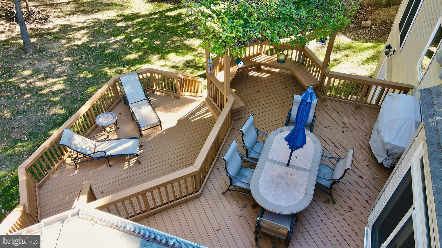 11620 LEEHIGH DR, FAIRFAX, Virginia 22030, 5 Bedrooms Bedrooms, ,4 BathroomsBathrooms,Residential,For sale,11620 LEEHIGH DR,VAFX2274970 MLS # VAFX2274970