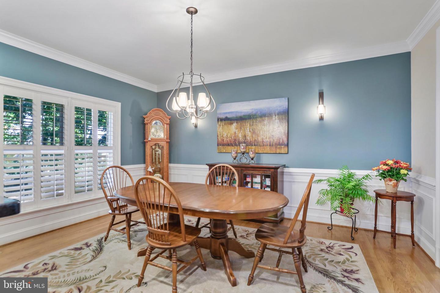 11620 LEEHIGH DR, FAIRFAX, Virginia 22030, 5 Bedrooms Bedrooms, ,4 BathroomsBathrooms,Residential,For sale,11620 LEEHIGH DR,VAFX2274970 MLS # VAFX2274970