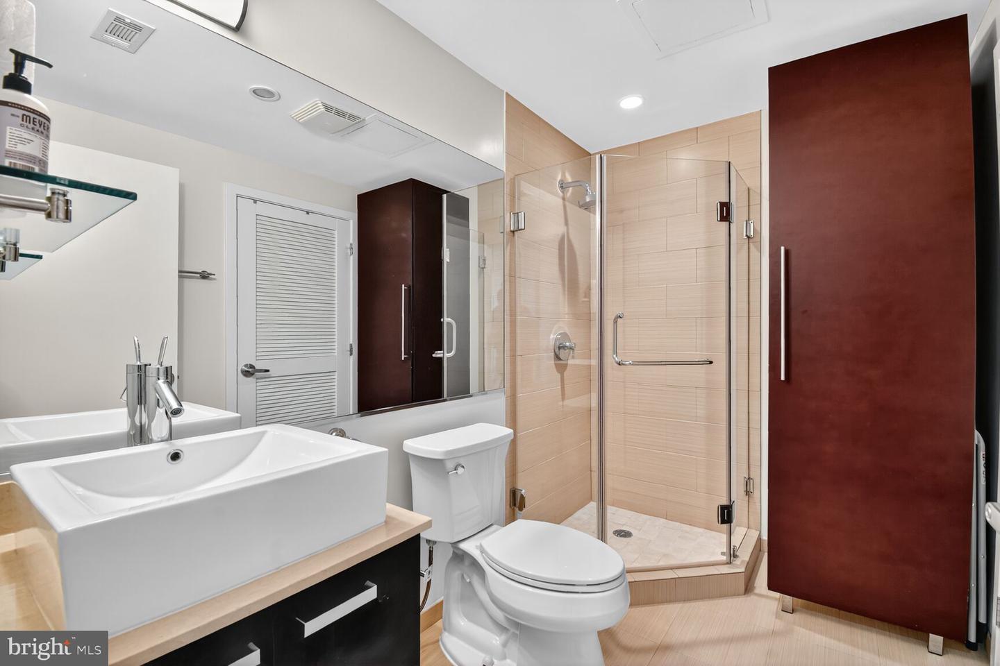 1010 MASSACHUSETTS AVE NW #708, WASHINGTON, District Of Columbia 20001, 2 Bedrooms Bedrooms, ,2 BathroomsBathrooms,Residential,For sale,1010 MASSACHUSETTS AVE NW #708,DCDC2227676 MLS # DCDC2227676 1010 MASSACHUSETTS AVE NW #708, WASHINGTON, District Of Columbia 20001, 2 Bedrooms Bedrooms, ,2 BathroomsBathrooms,Residential,For sale,1010 MASSACHUSETTS AVE NW #708,DCDC2227676 MLS # DCDC2227676