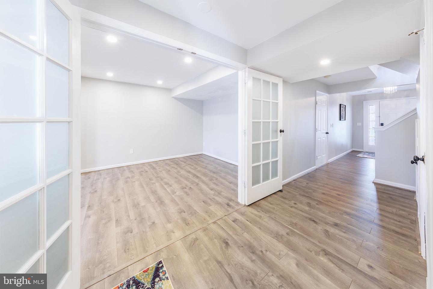 26134 LANDS END DR, CHANTILLY, Virginia 20152, 3 Bedrooms Bedrooms, ,2 BathroomsBathrooms,Residential,For sale,26134 LANDS END DR,VALO2109348 MLS # VALO2109348