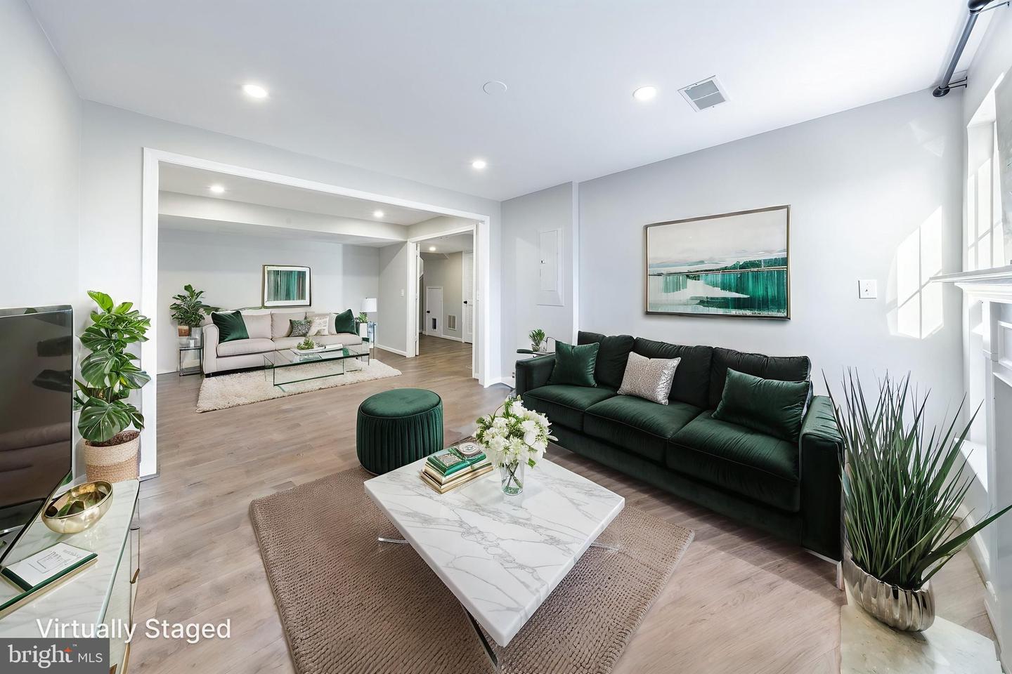 26134 LANDS END DR, CHANTILLY, Virginia 20152, 3 Bedrooms Bedrooms, ,2 BathroomsBathrooms,Residential,For sale,26134 LANDS END DR,VALO2109348 MLS # VALO2109348