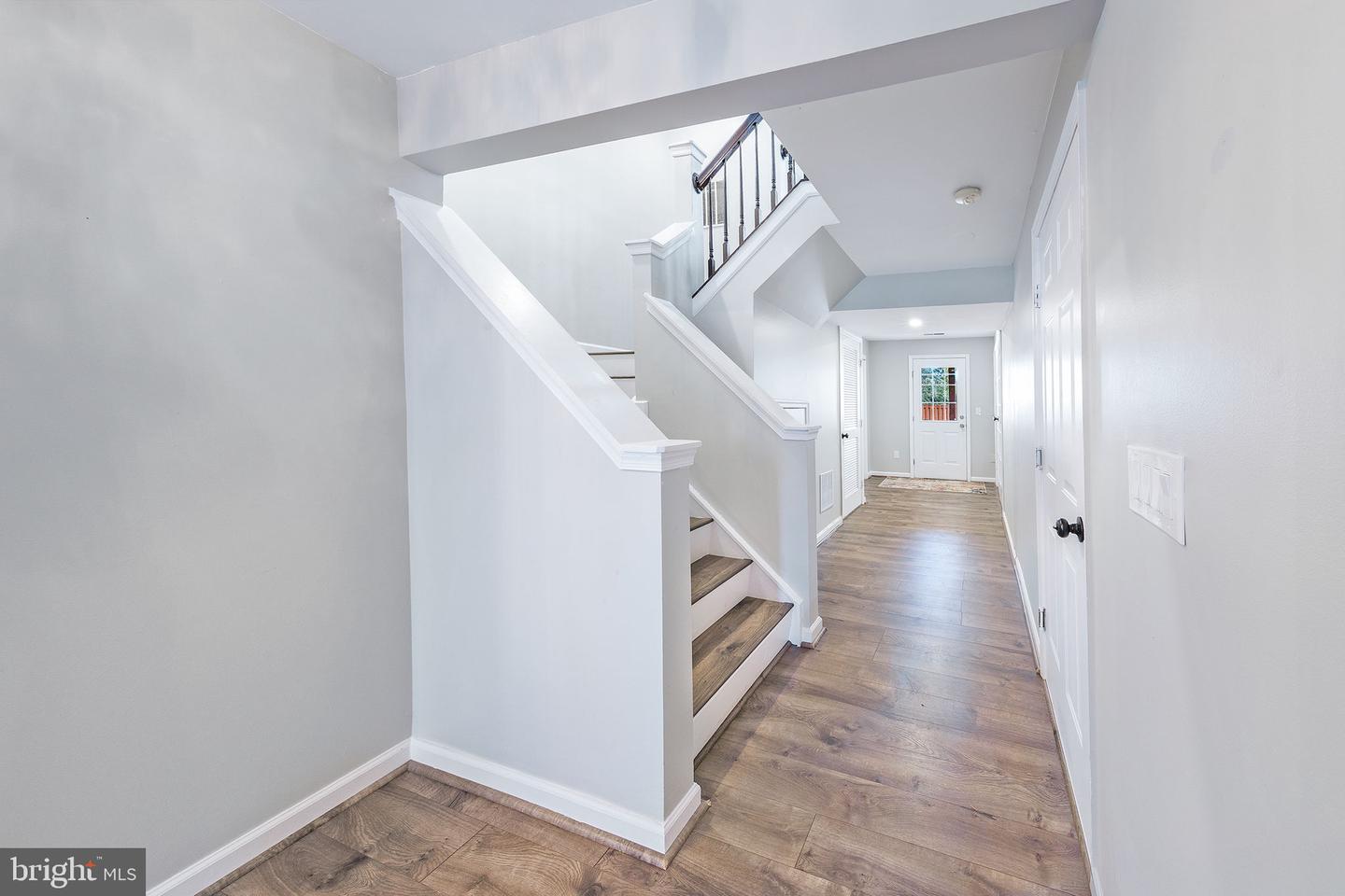 26134 LANDS END DR, CHANTILLY, Virginia 20152, 3 Bedrooms Bedrooms, ,2 BathroomsBathrooms,Residential,For sale,26134 LANDS END DR,VALO2109348 MLS # VALO2109348