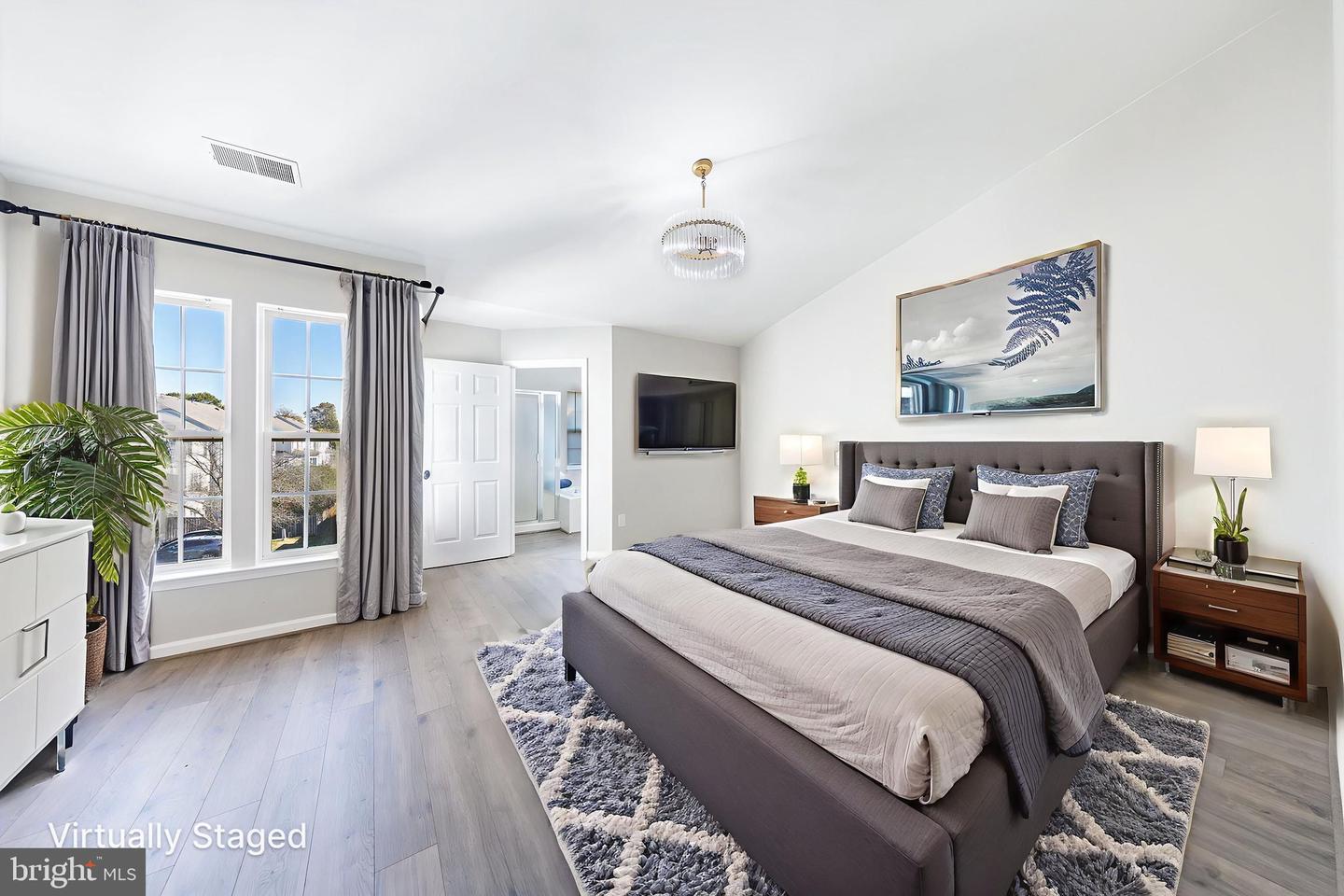 26134 LANDS END DR, CHANTILLY, Virginia 20152, 3 Bedrooms Bedrooms, ,2 BathroomsBathrooms,Residential,For sale,26134 LANDS END DR,VALO2109348 MLS # VALO2109348