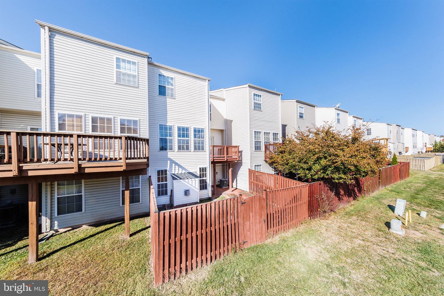 26134 LANDS END DR, CHANTILLY, Virginia 20152, 3 Bedrooms Bedrooms, ,2 BathroomsBathrooms,Residential,For sale,26134 LANDS END DR,VALO2109348 MLS # VALO2109348