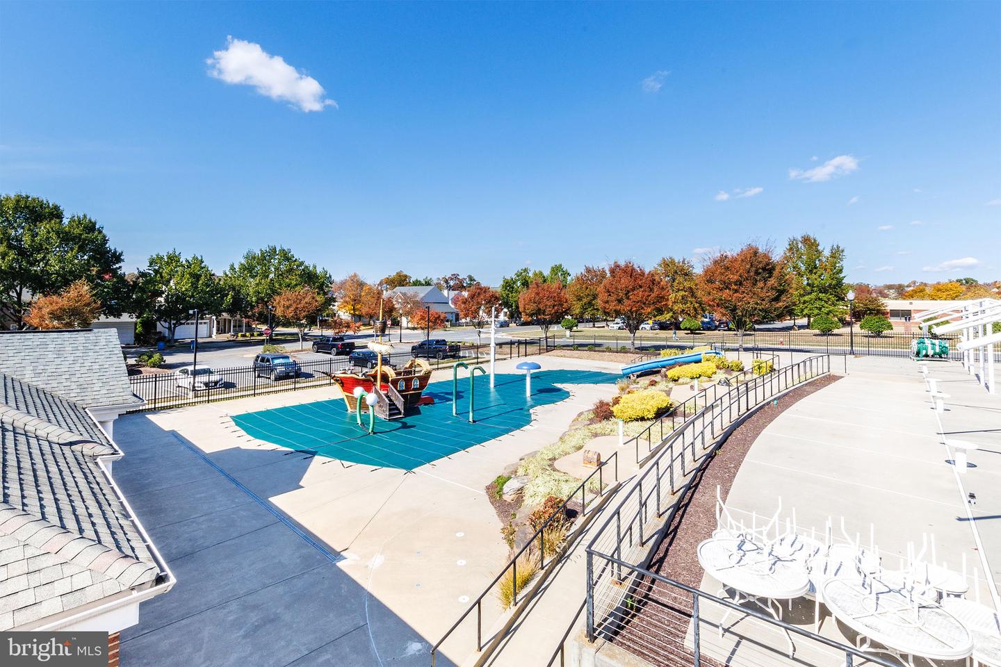 26134 LANDS END DR, CHANTILLY, Virginia 20152, 3 Bedrooms Bedrooms, ,2 BathroomsBathrooms,Residential,For sale,26134 LANDS END DR,VALO2109348 MLS # VALO2109348