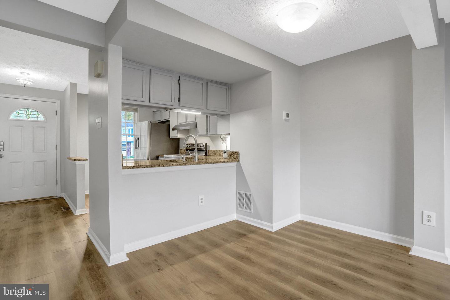 8542 BLUE ROCK LN, LORTON, Virginia 22079, 2 Bedrooms Bedrooms, ,2 BathroomsBathrooms,Residential,For sale,8542 BLUE ROCK LN,VAFX2275454 MLS # VAFX2275454