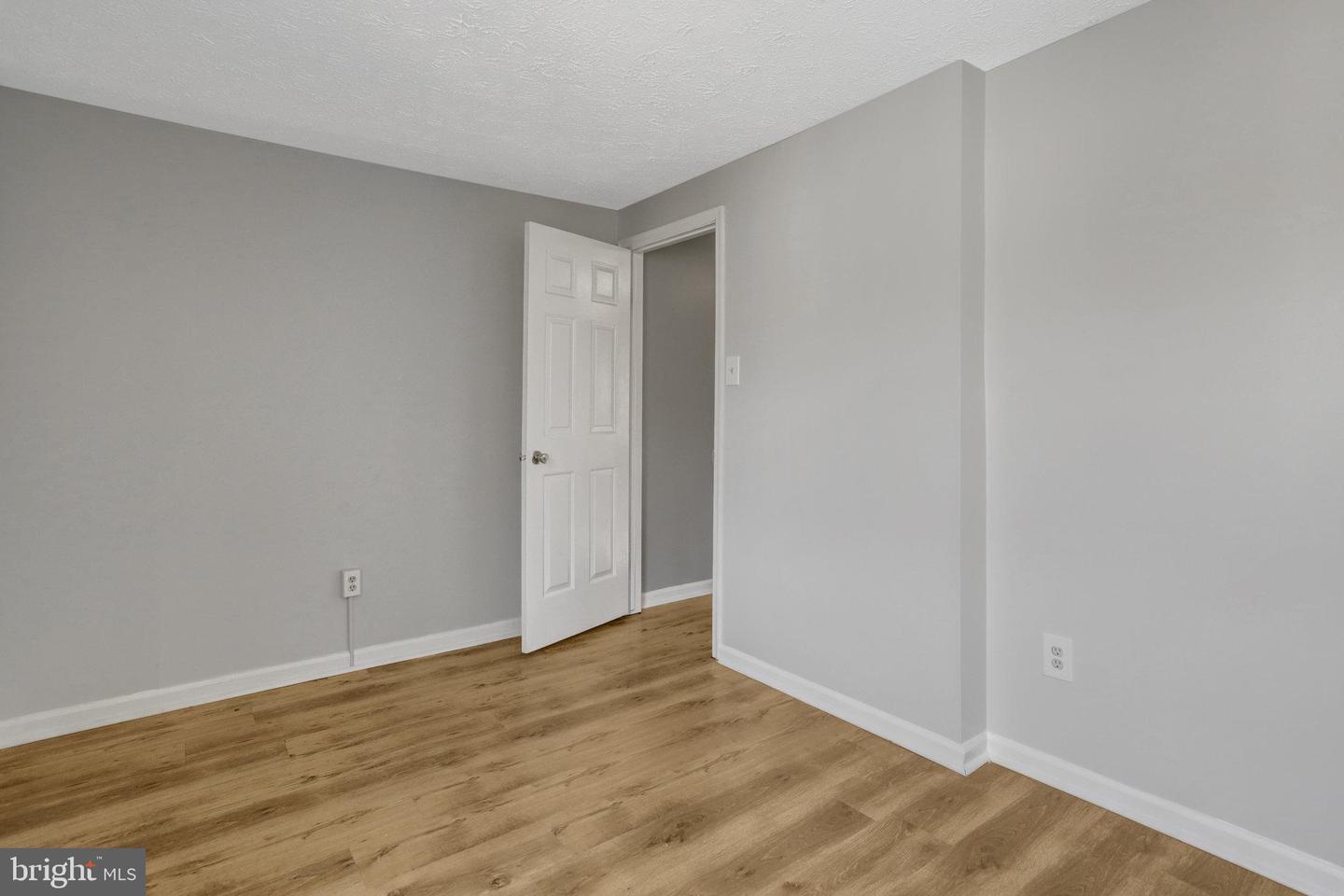 8542 BLUE ROCK LN, LORTON, Virginia 22079, 2 Bedrooms Bedrooms, ,2 BathroomsBathrooms,Residential,For sale,8542 BLUE ROCK LN,VAFX2275454 MLS # VAFX2275454