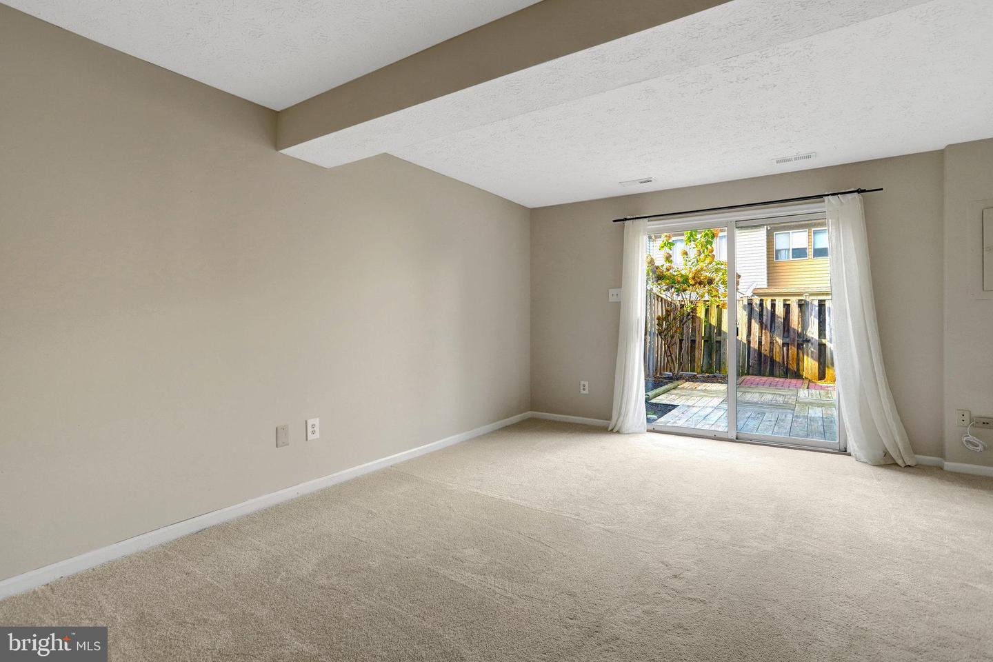 8542 BLUE ROCK LN, LORTON, Virginia 22079, 2 Bedrooms Bedrooms, ,2 BathroomsBathrooms,Residential,For sale,8542 BLUE ROCK LN,VAFX2275454 MLS # VAFX2275454