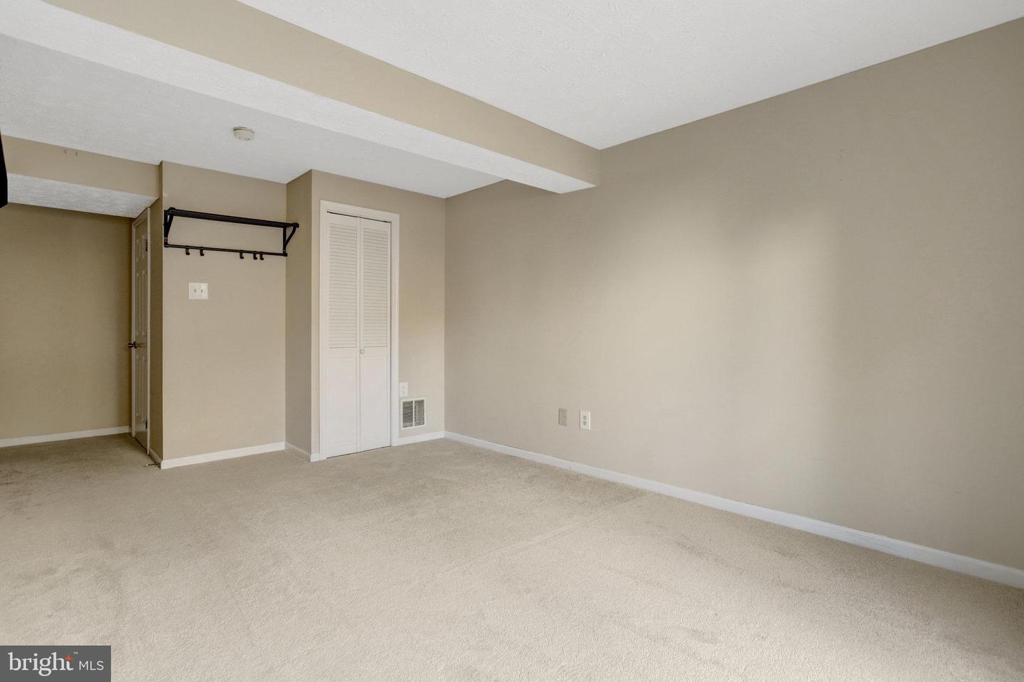 8542 BLUE ROCK LN, LORTON, Virginia 22079, 2 Bedrooms Bedrooms, ,2 BathroomsBathrooms,Residential,For sale,8542 BLUE ROCK LN,VAFX2275454 MLS # VAFX2275454