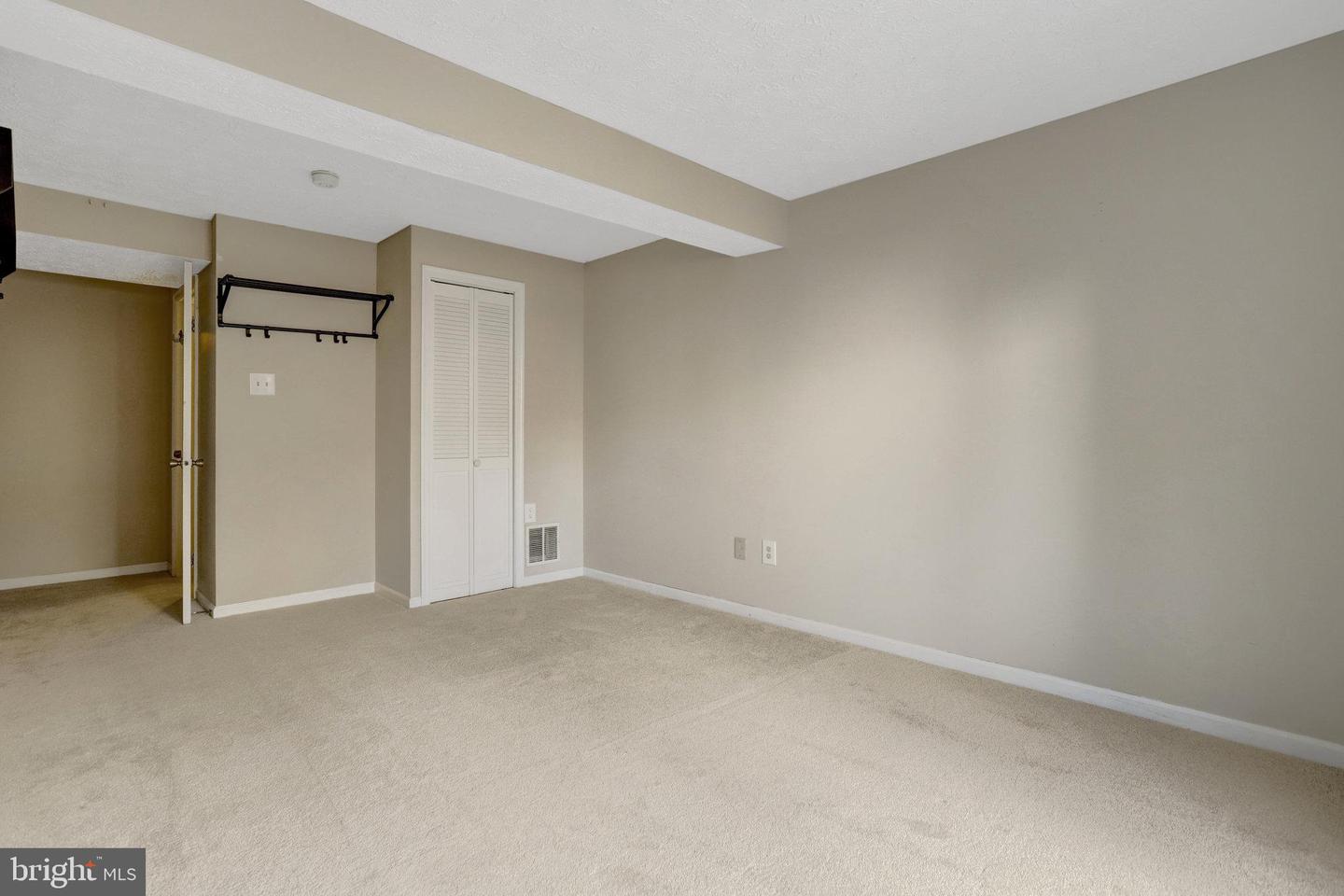 8542 BLUE ROCK LN, LORTON, Virginia 22079, 2 Bedrooms Bedrooms, ,2 BathroomsBathrooms,Residential,For sale,8542 BLUE ROCK LN,VAFX2275454 MLS # VAFX2275454