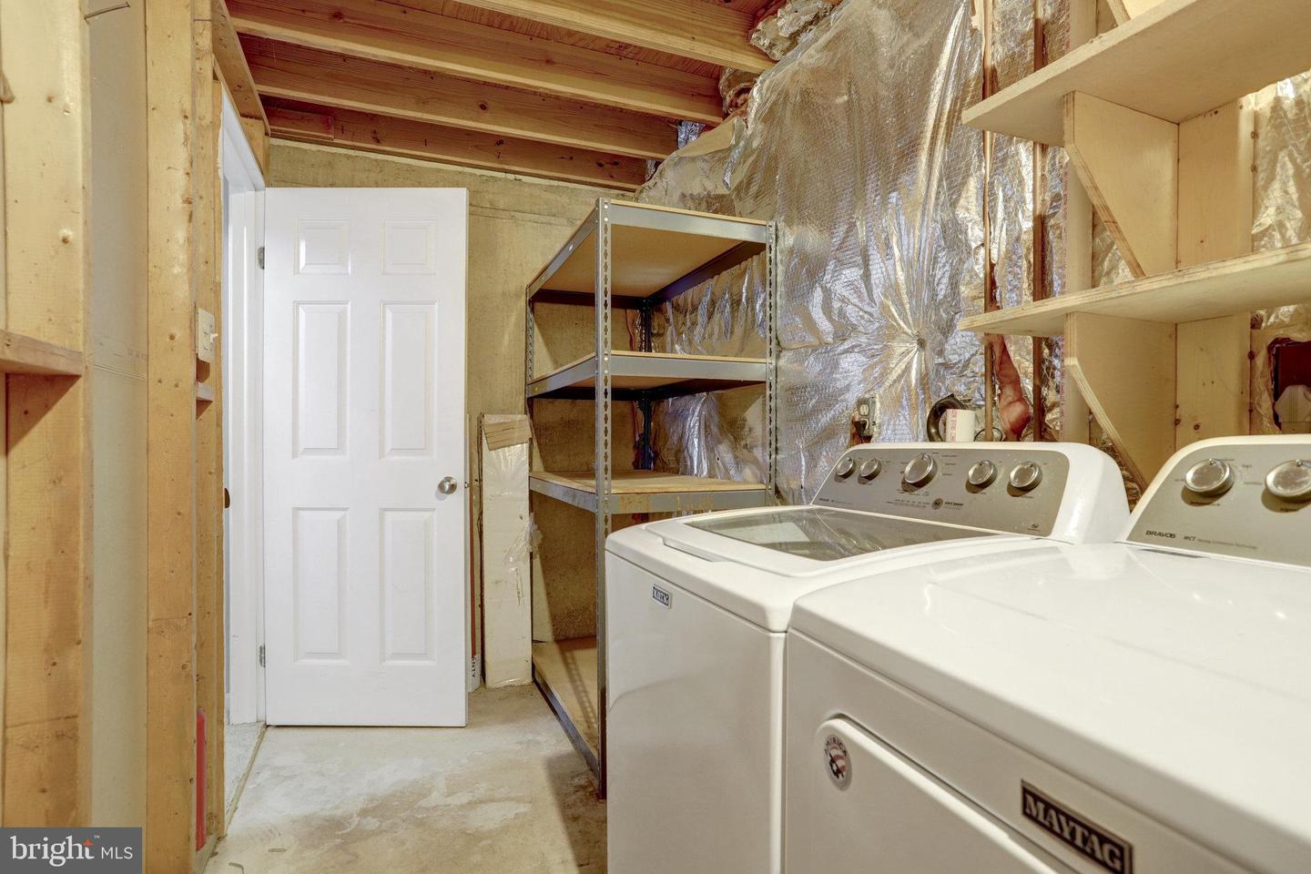 8542 BLUE ROCK LN, LORTON, Virginia 22079, 2 Bedrooms Bedrooms, ,2 BathroomsBathrooms,Residential,For sale,8542 BLUE ROCK LN,VAFX2275454 MLS # VAFX2275454