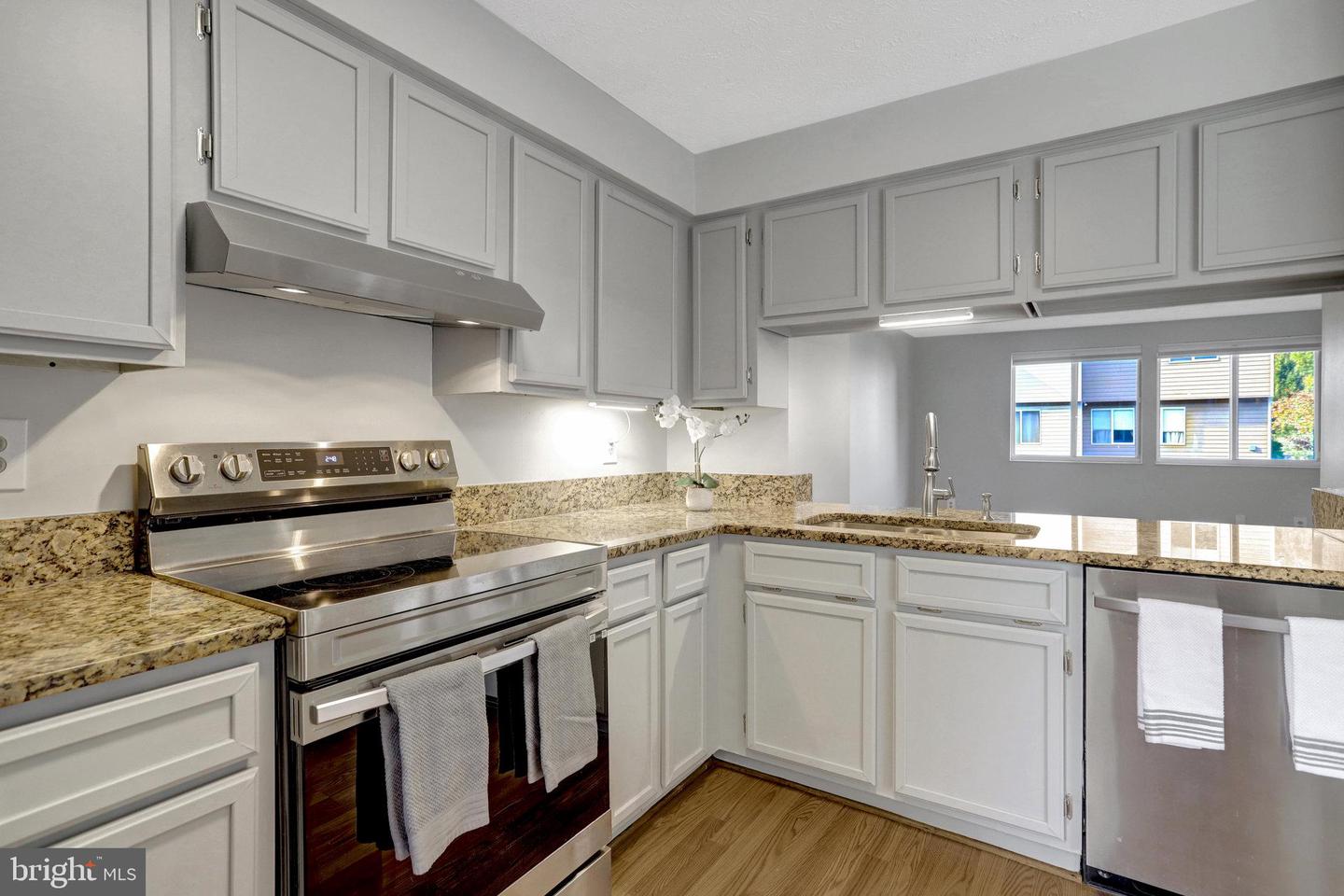 8542 BLUE ROCK LN, LORTON, Virginia 22079, 2 Bedrooms Bedrooms, ,2 BathroomsBathrooms,Residential,For sale,8542 BLUE ROCK LN,VAFX2275454 MLS # VAFX2275454