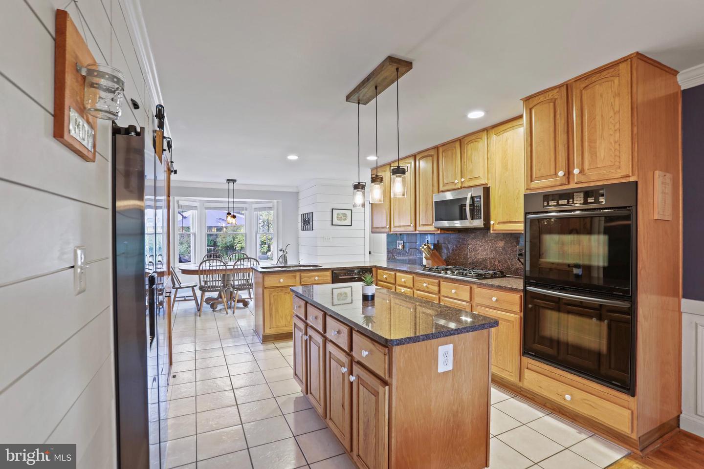 11102 FAIRFAX STATION RD, FAIRFAX STATION, Virginia 22039, 4 Bedrooms Bedrooms, ,3 BathroomsBathrooms,Residential,For sale,11102 FAIRFAX STATION RD,VAFX2275178 MLS # VAFX2275178