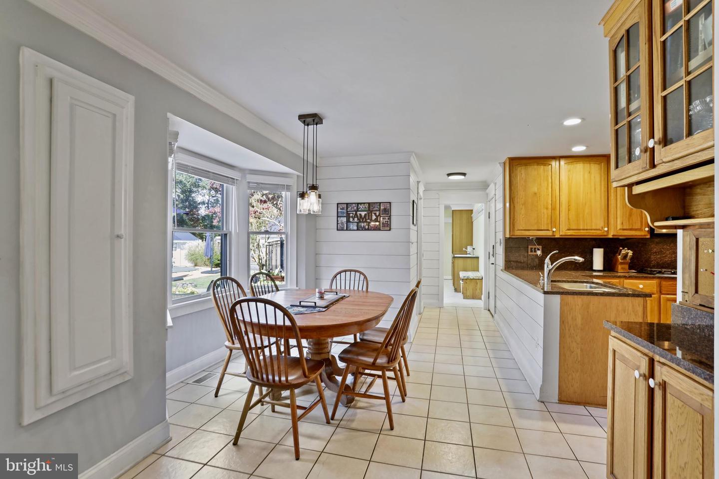 11102 FAIRFAX STATION RD, FAIRFAX STATION, Virginia 22039, 4 Bedrooms Bedrooms, ,3 BathroomsBathrooms,Residential,For sale,11102 FAIRFAX STATION RD,VAFX2275178 MLS # VAFX2275178