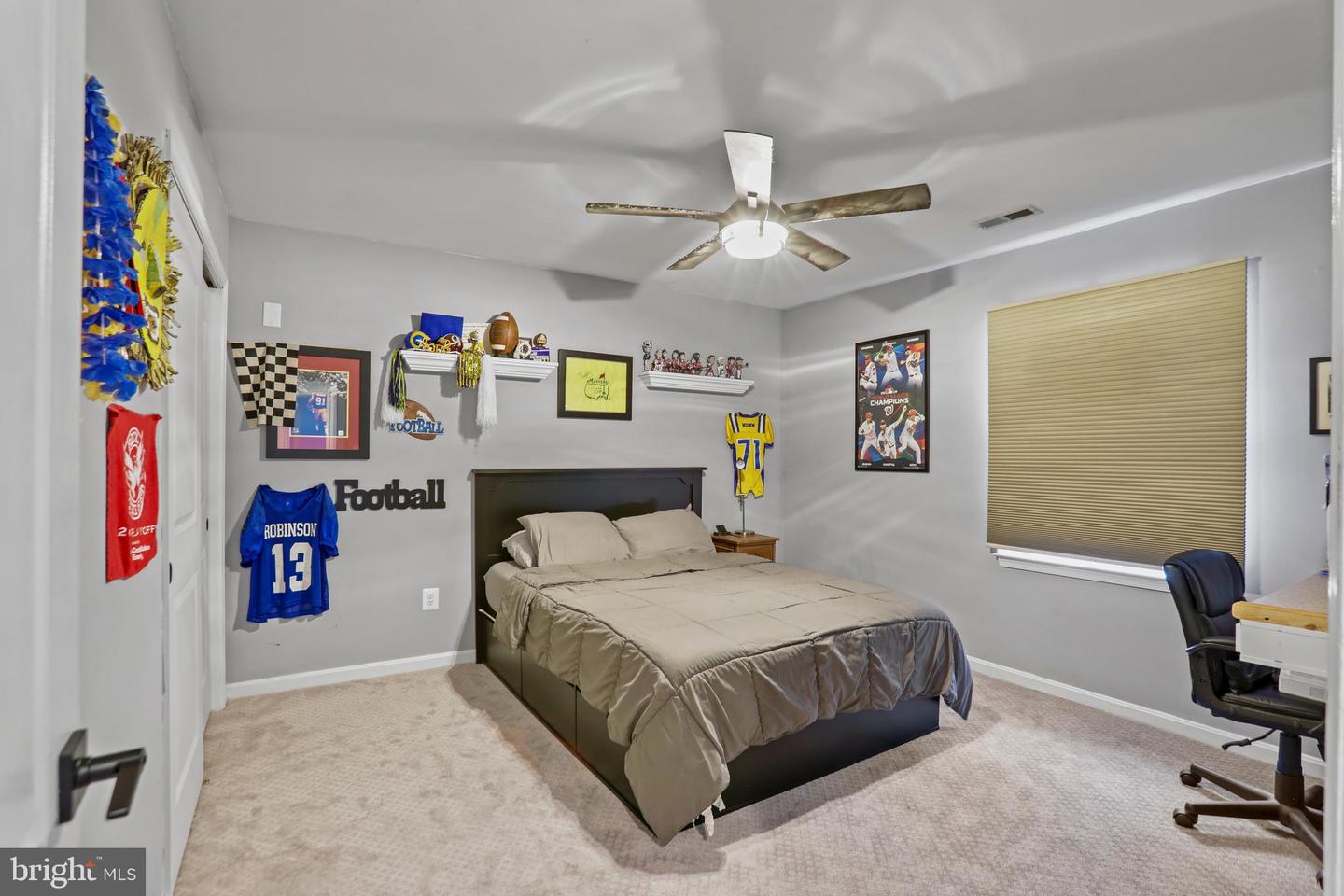 11102 FAIRFAX STATION RD, FAIRFAX STATION, Virginia 22039, 4 Bedrooms Bedrooms, ,3 BathroomsBathrooms,Residential,For sale,11102 FAIRFAX STATION RD,VAFX2275178 MLS # VAFX2275178