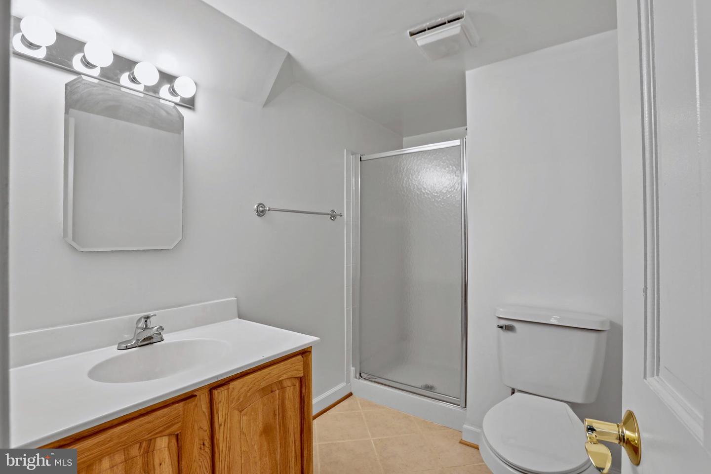 11102 FAIRFAX STATION RD, FAIRFAX STATION, Virginia 22039, 4 Bedrooms Bedrooms, ,3 BathroomsBathrooms,Residential,For sale,11102 FAIRFAX STATION RD,VAFX2275178 MLS # VAFX2275178