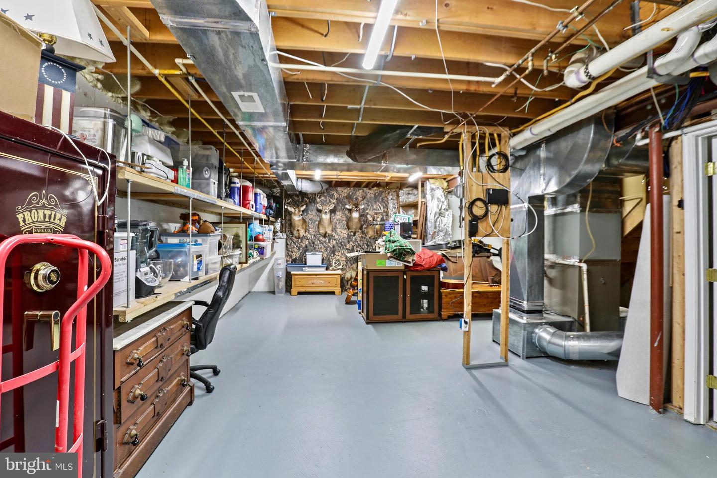 11102 FAIRFAX STATION RD, FAIRFAX STATION, Virginia 22039, 4 Bedrooms Bedrooms, ,3 BathroomsBathrooms,Residential,For sale,11102 FAIRFAX STATION RD,VAFX2275178 MLS # VAFX2275178