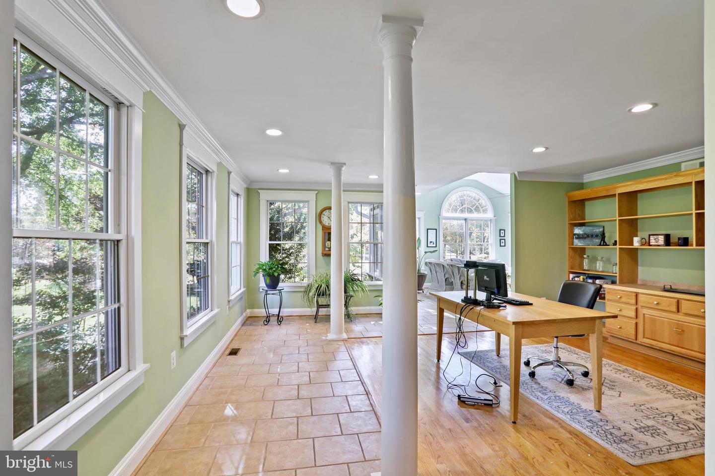 11102 FAIRFAX STATION RD, FAIRFAX STATION, Virginia 22039, 4 Bedrooms Bedrooms, ,3 BathroomsBathrooms,Residential,For sale,11102 FAIRFAX STATION RD,VAFX2275178 MLS # VAFX2275178