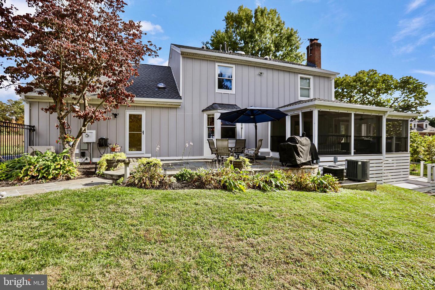 11102 FAIRFAX STATION RD, FAIRFAX STATION, Virginia 22039, 4 Bedrooms Bedrooms, ,3 BathroomsBathrooms,Residential,For sale,11102 FAIRFAX STATION RD,VAFX2275178 MLS # VAFX2275178