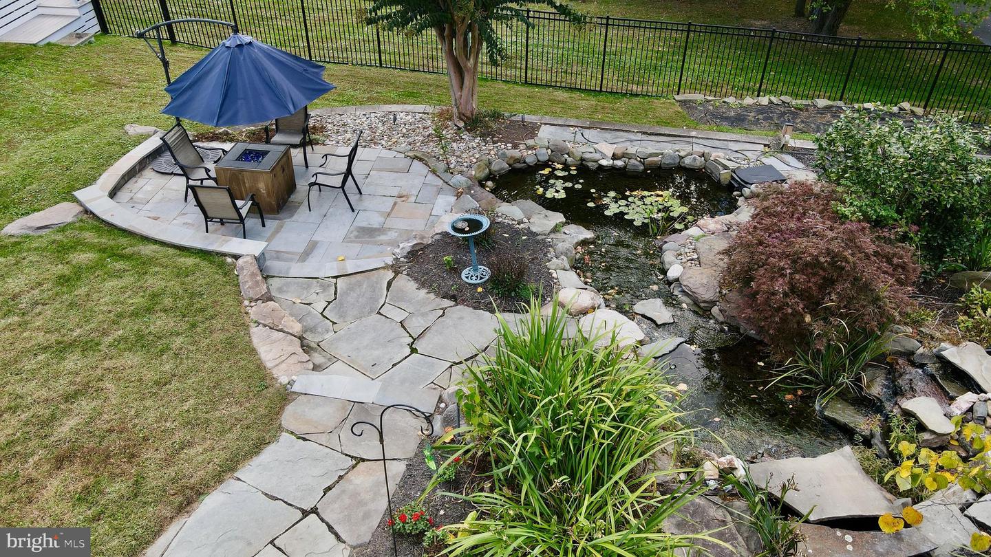 11102 FAIRFAX STATION RD, FAIRFAX STATION, Virginia 22039, 4 Bedrooms Bedrooms, ,3 BathroomsBathrooms,Residential,For sale,11102 FAIRFAX STATION RD,VAFX2275178 MLS # VAFX2275178