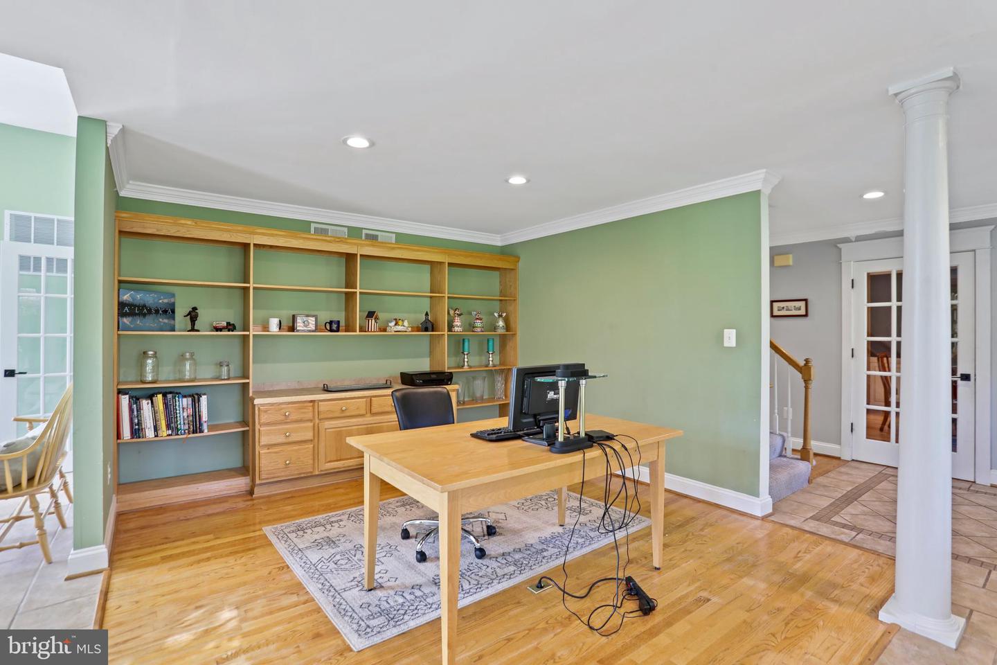 11102 FAIRFAX STATION RD, FAIRFAX STATION, Virginia 22039, 4 Bedrooms Bedrooms, ,3 BathroomsBathrooms,Residential,For sale,11102 FAIRFAX STATION RD,VAFX2275178 MLS # VAFX2275178