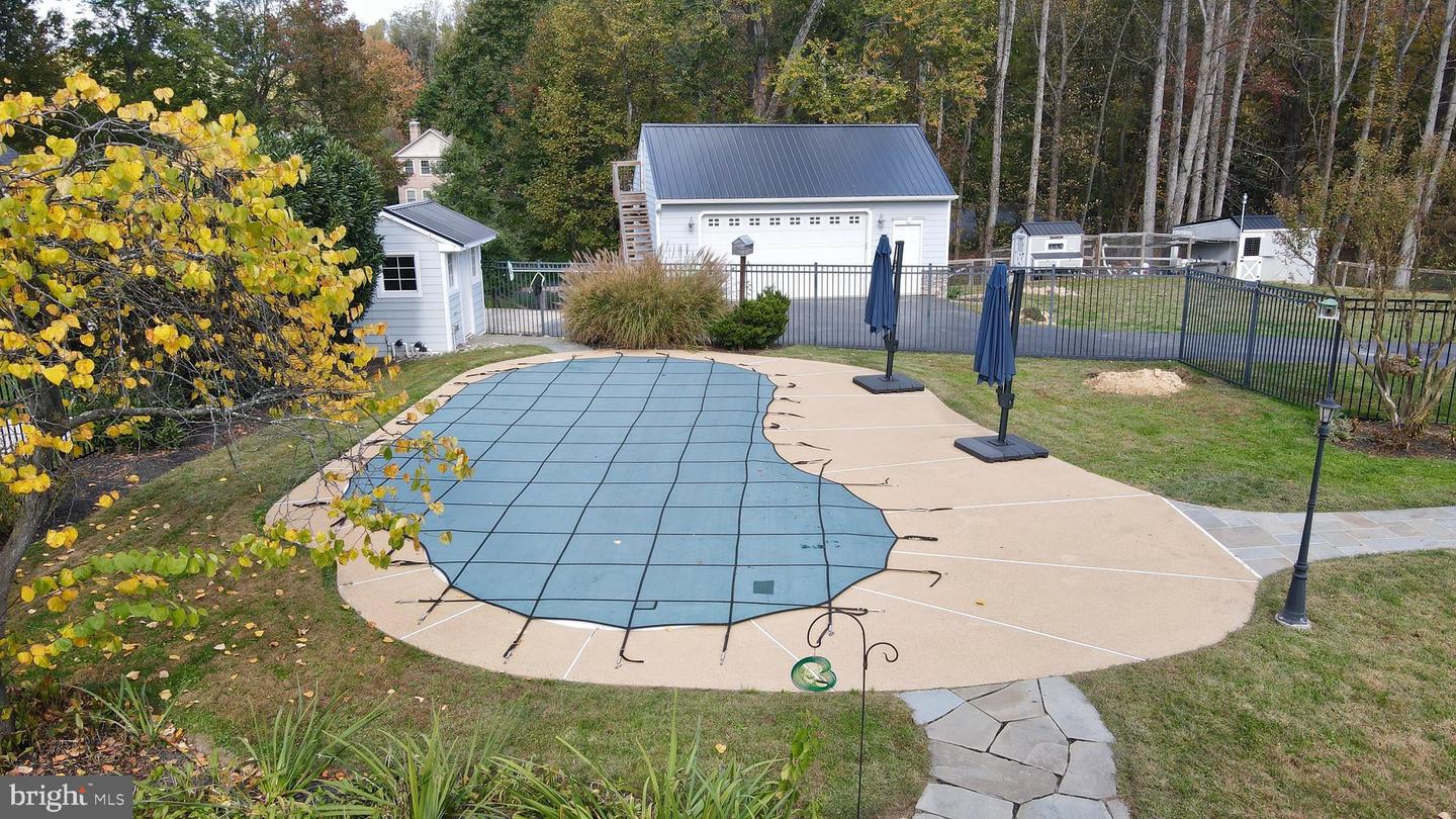 11102 FAIRFAX STATION RD, FAIRFAX STATION, Virginia 22039, 4 Bedrooms Bedrooms, ,3 BathroomsBathrooms,Residential,For sale,11102 FAIRFAX STATION RD,VAFX2275178 MLS # VAFX2275178