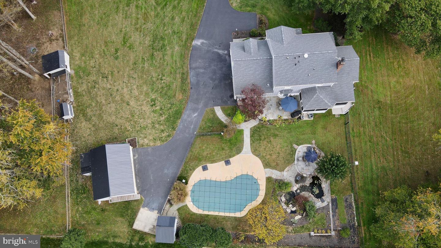 11102 FAIRFAX STATION RD, FAIRFAX STATION, Virginia 22039, 4 Bedrooms Bedrooms, ,3 BathroomsBathrooms,Residential,For sale,11102 FAIRFAX STATION RD,VAFX2275178 MLS # VAFX2275178