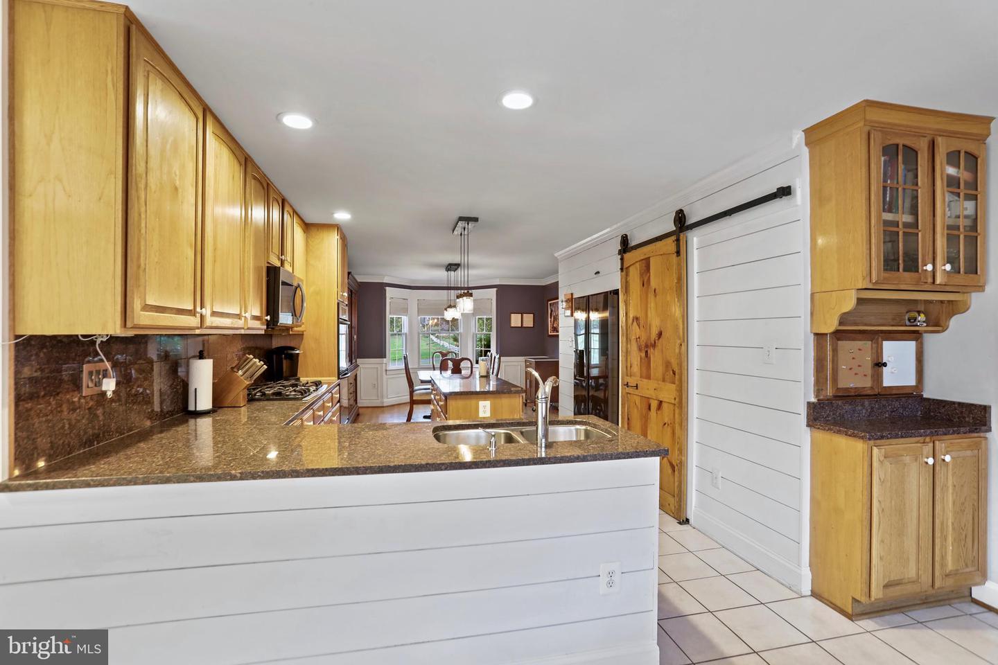 11102 FAIRFAX STATION RD, FAIRFAX STATION, Virginia 22039, 4 Bedrooms Bedrooms, ,3 BathroomsBathrooms,Residential,For sale,11102 FAIRFAX STATION RD,VAFX2275178 MLS # VAFX2275178