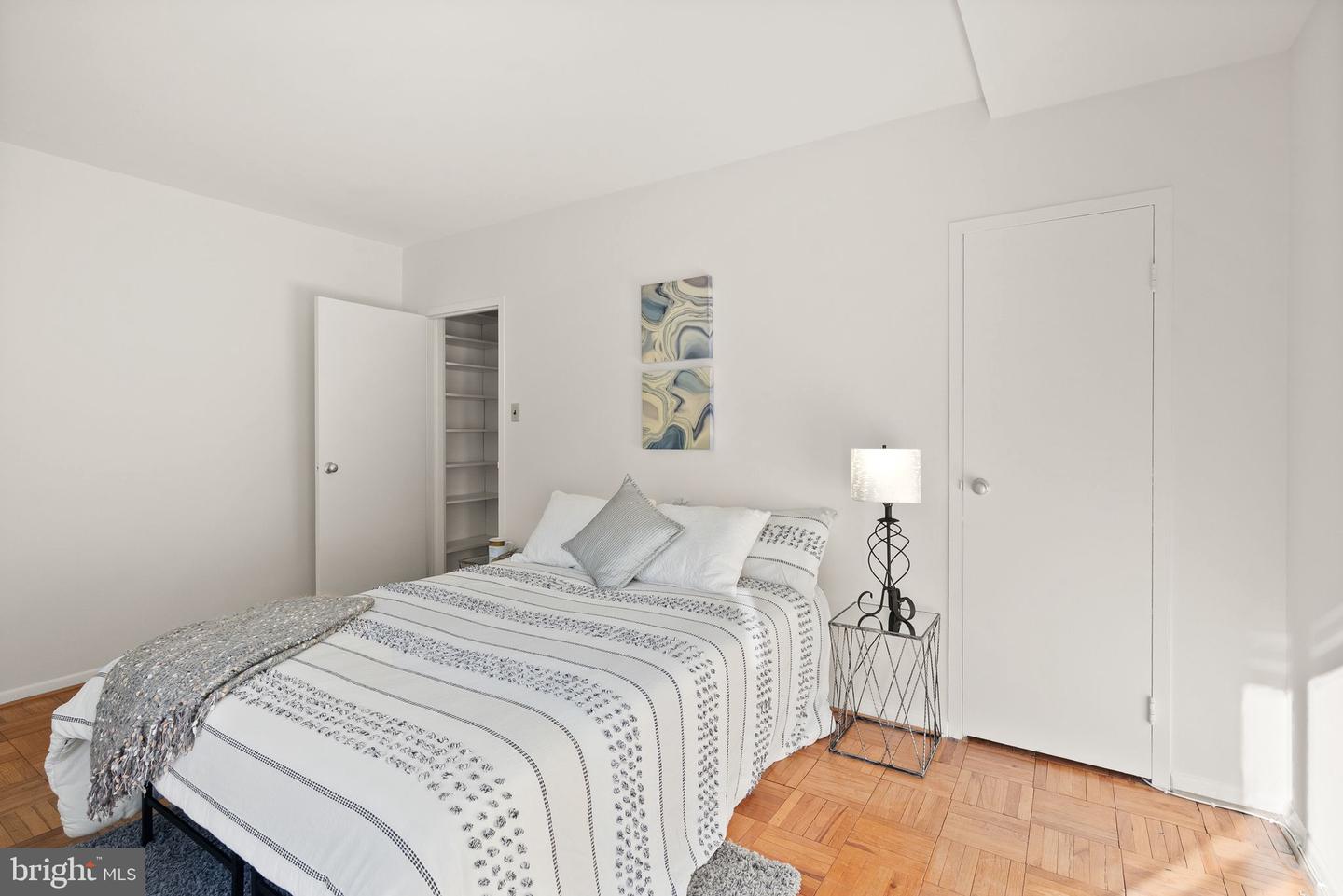 4200 CATHEDRAL AVE NW #812, WASHINGTON, District Of Columbia 20016, 2 Bedrooms Bedrooms, ,2 BathroomsBathrooms,Residential,For sale,4200 CATHEDRAL AVE NW #812,DCDC2228430 MLS # DCDC2228430