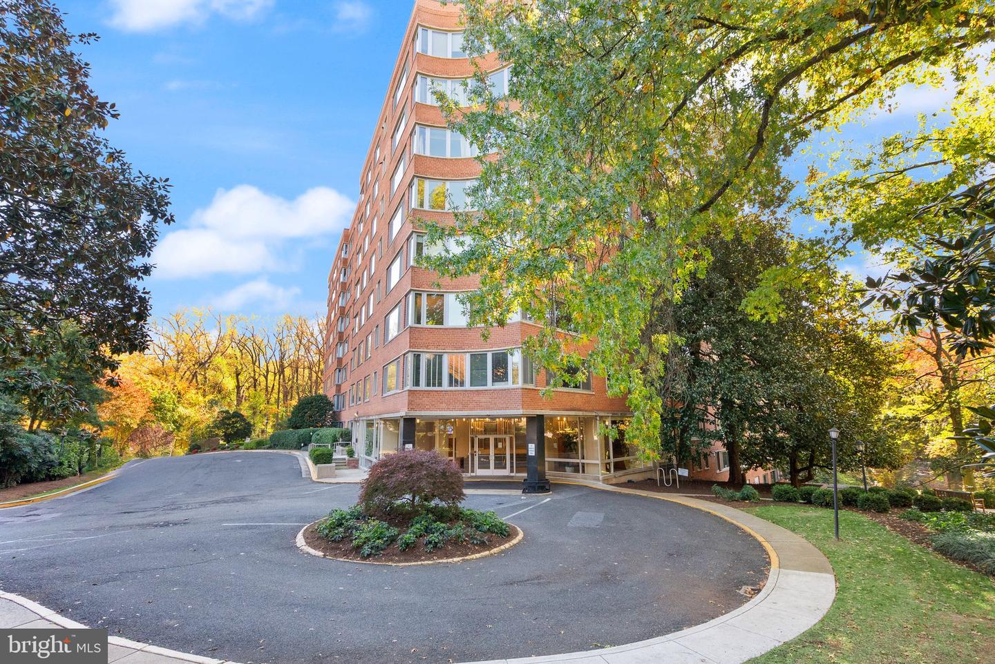 4200 CATHEDRAL AVE NW #812, WASHINGTON, District Of Columbia 20016, 2 Bedrooms Bedrooms, ,2 BathroomsBathrooms,Residential,For sale,4200 CATHEDRAL AVE NW #812,DCDC2228430 MLS # DCDC2228430