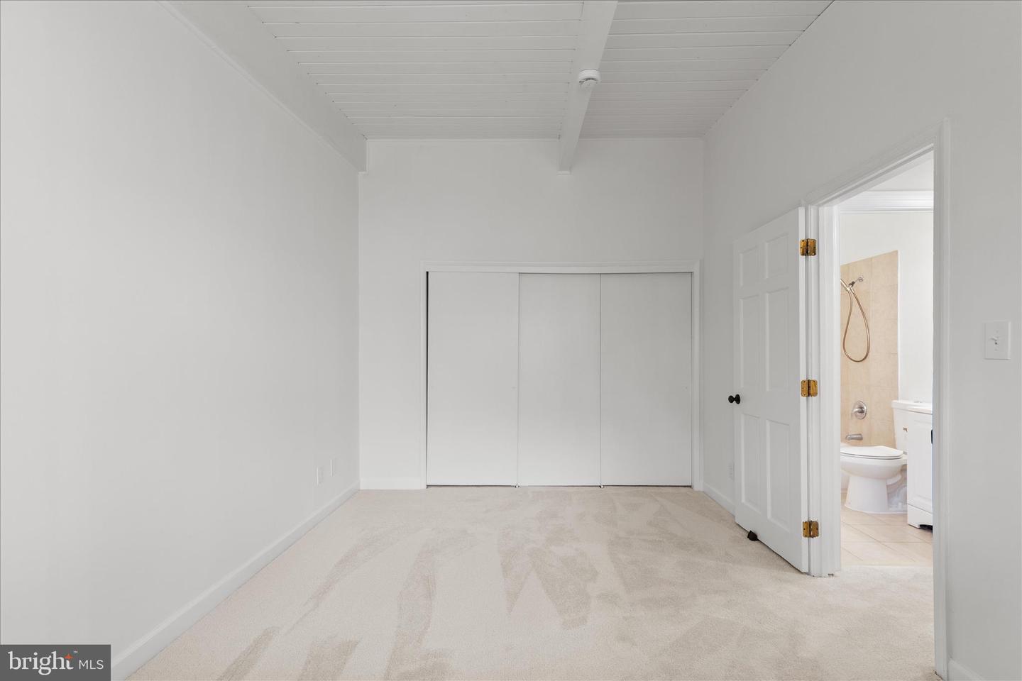 4317 AMERICANA DR #203, ANNANDALE, Virginia 22003, 2 Bedrooms Bedrooms, ,1 BathroomBathrooms,Residential,For sale,4317 AMERICANA DR #203,VAFX2276108 MLS # VAFX2276108 4317 AMERICANA DR #203, ANNANDALE, Virginia 22003, 2 Bedrooms Bedrooms, ,1 BathroomBathrooms,Residential,For sale,4317 AMERICANA DR #203,VAFX2276108 MLS # VAFX2276108