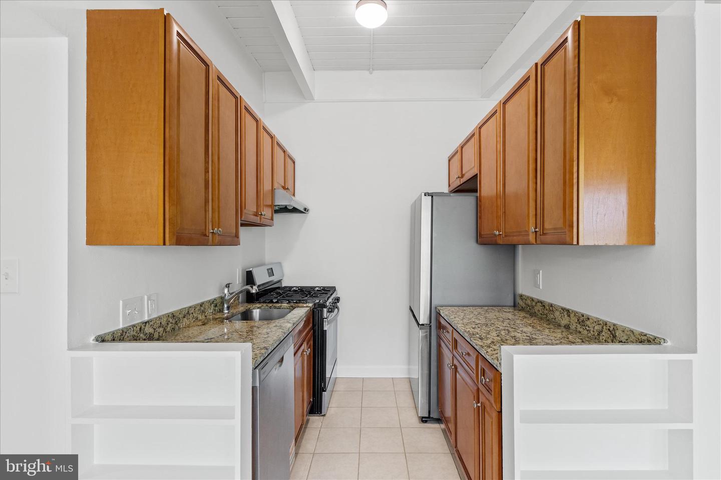 4317 AMERICANA DR #203, ANNANDALE, Virginia 22003, 2 Bedrooms Bedrooms, ,1 BathroomBathrooms,Residential,For sale,4317 AMERICANA DR #203,VAFX2276108 MLS # VAFX2276108 4317 AMERICANA DR #203, ANNANDALE, Virginia 22003, 2 Bedrooms Bedrooms, ,1 BathroomBathrooms,Residential,For sale,4317 AMERICANA DR #203,VAFX2276108 MLS # VAFX2276108