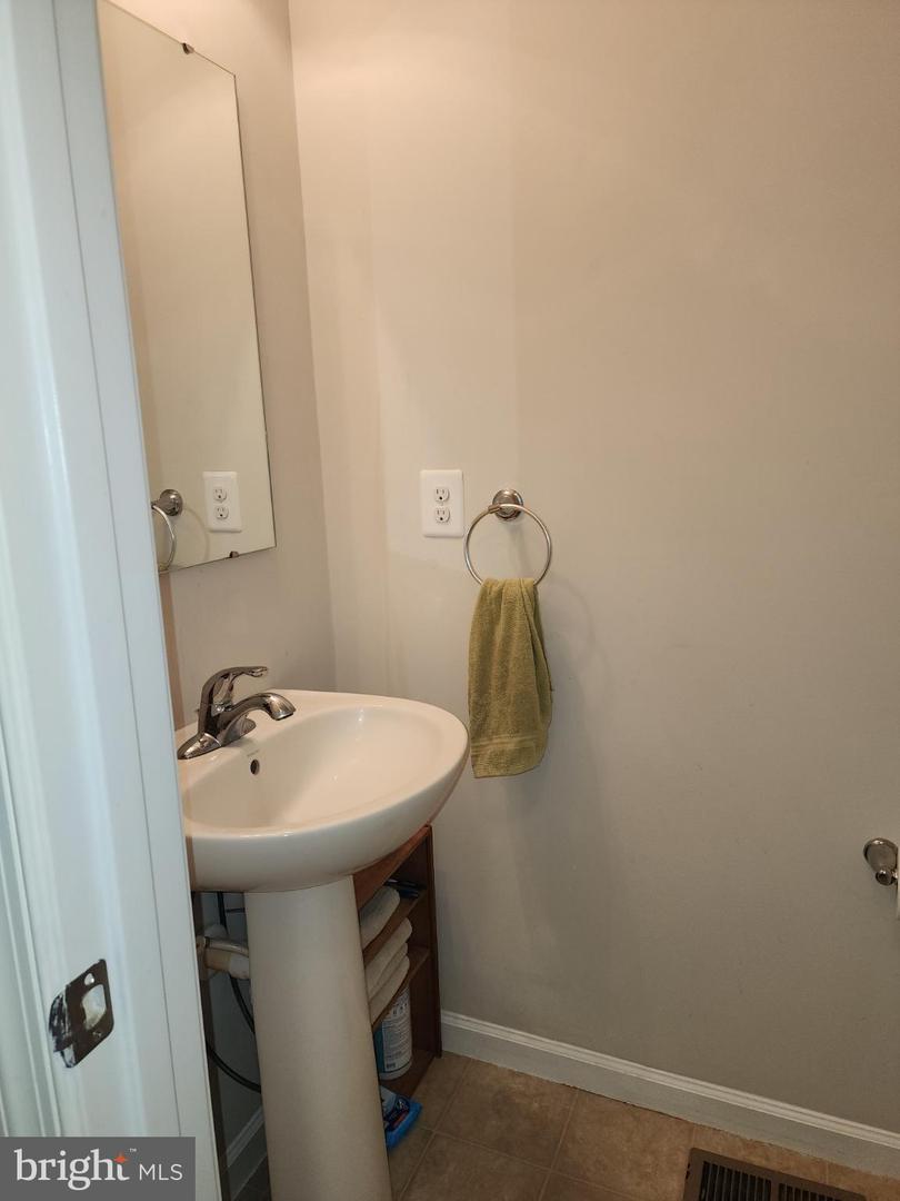 2211 SEDGWICK DR, REMINGTON, Virginia 22734, 4 Bedrooms Bedrooms, 7 Rooms Rooms,2 BathroomsBathrooms,Residential,For sale,2211 SEDGWICK DR,VAFQ2019506 MLS # VAFQ2019506 2211 SEDGWICK DR, REMINGTON, Virginia 22734, 4 Bedrooms Bedrooms, 7 Rooms Rooms,2 BathroomsBathrooms,Residential,For sale,2211 SEDGWICK DR,VAFQ2019506 MLS # VAFQ2019506