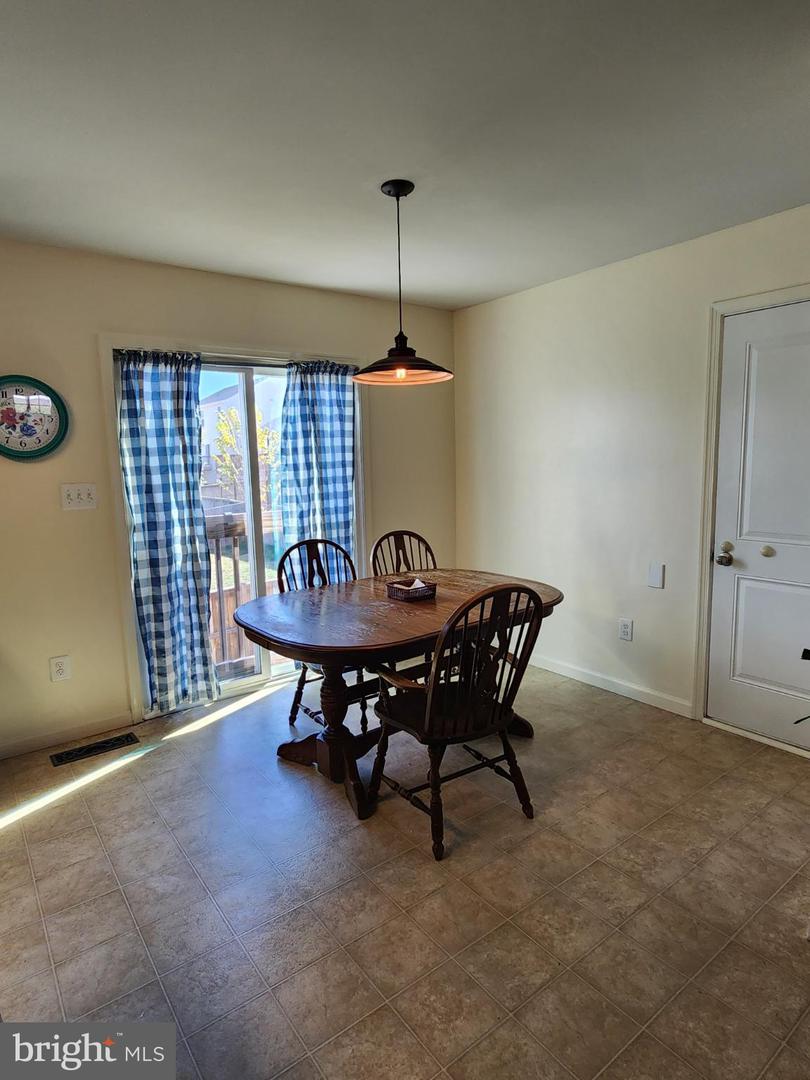 2211 SEDGWICK DR, REMINGTON, Virginia 22734, 4 Bedrooms Bedrooms, 7 Rooms Rooms,2 BathroomsBathrooms,Residential,For sale,2211 SEDGWICK DR,VAFQ2019506 MLS # VAFQ2019506 2211 SEDGWICK DR, REMINGTON, Virginia 22734, 4 Bedrooms Bedrooms, 7 Rooms Rooms,2 BathroomsBathrooms,Residential,For sale,2211 SEDGWICK DR,VAFQ2019506 MLS # VAFQ2019506