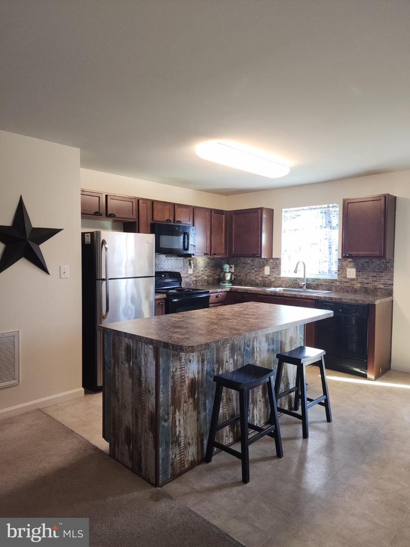 2211 SEDGWICK DR, REMINGTON, Virginia 22734, 4 Bedrooms Bedrooms, 7 Rooms Rooms,2 BathroomsBathrooms,Residential,For sale,2211 SEDGWICK DR,VAFQ2019506 MLS # VAFQ2019506 2211 SEDGWICK DR, REMINGTON, Virginia 22734, 4 Bedrooms Bedrooms, 7 Rooms Rooms,2 BathroomsBathrooms,Residential,For sale,2211 SEDGWICK DR,VAFQ2019506 MLS # VAFQ2019506