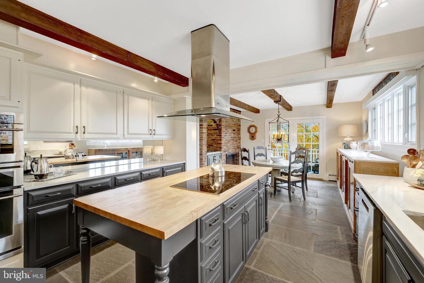 19328 LINCOLN RD, PURCELLVILLE, Virginia 20132, 5 Bedrooms Bedrooms, ,3 BathroomsBathrooms,Residential,For sale,19328 LINCOLN RD,VALO2109790 MLS # VALO2109790