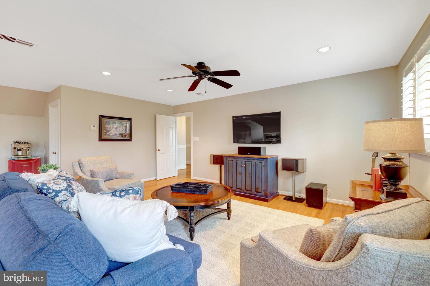 19328 LINCOLN RD, PURCELLVILLE, Virginia 20132, 5 Bedrooms Bedrooms, ,3 BathroomsBathrooms,Residential,For sale,19328 LINCOLN RD,VALO2109790 MLS # VALO2109790