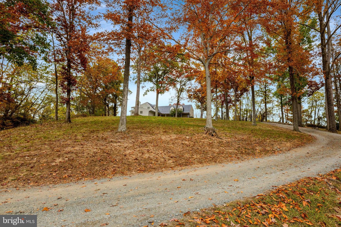 19328 LINCOLN RD, PURCELLVILLE, Virginia 20132, 5 Bedrooms Bedrooms, ,3 BathroomsBathrooms,Residential,For sale,19328 LINCOLN RD,VALO2109790 MLS # VALO2109790