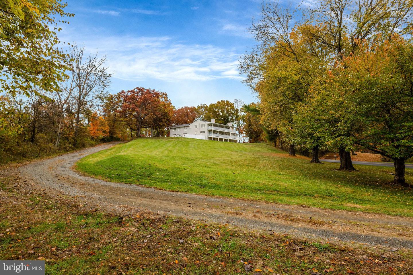 19328 LINCOLN RD, PURCELLVILLE, Virginia 20132, 5 Bedrooms Bedrooms, ,3 BathroomsBathrooms,Residential,For sale,19328 LINCOLN RD,VALO2109790 MLS # VALO2109790