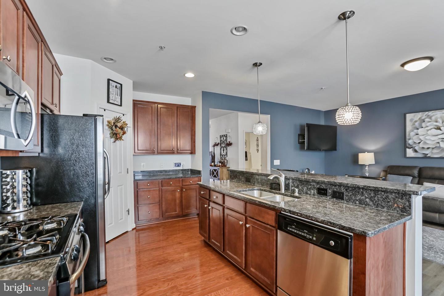 9433 STONEWALL RD, MANASSAS, Virginia 20110, 3 Bedrooms Bedrooms, ,2 BathroomsBathrooms,Residential,For sale,9433 STONEWALL RD,VAMN2009590 MLS # VAMN2009590